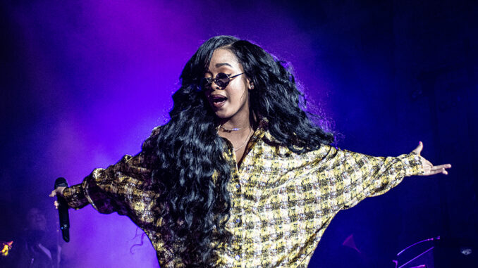 H.E.R. @ FirstBank Amphitheater, Franklin | Photo by Zach Birdsong