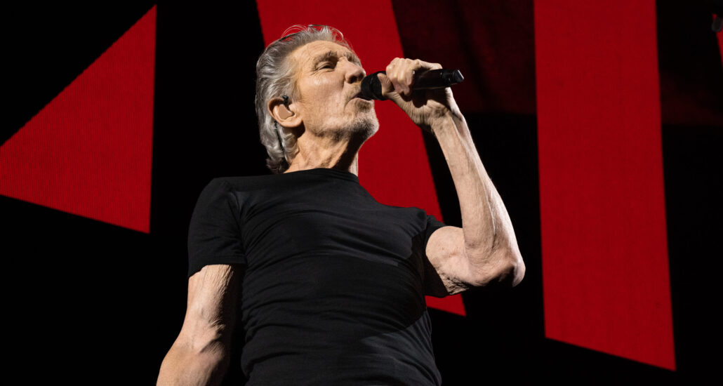 Roger Waters at Bridgestone Arena in Nashville, TN - Loud Hailer Magazine